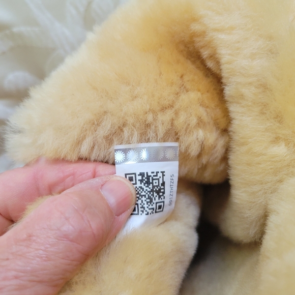 Ugg Boots Women's Bailey Button Triplet. Tan Size 10. - Picture 8 of 10